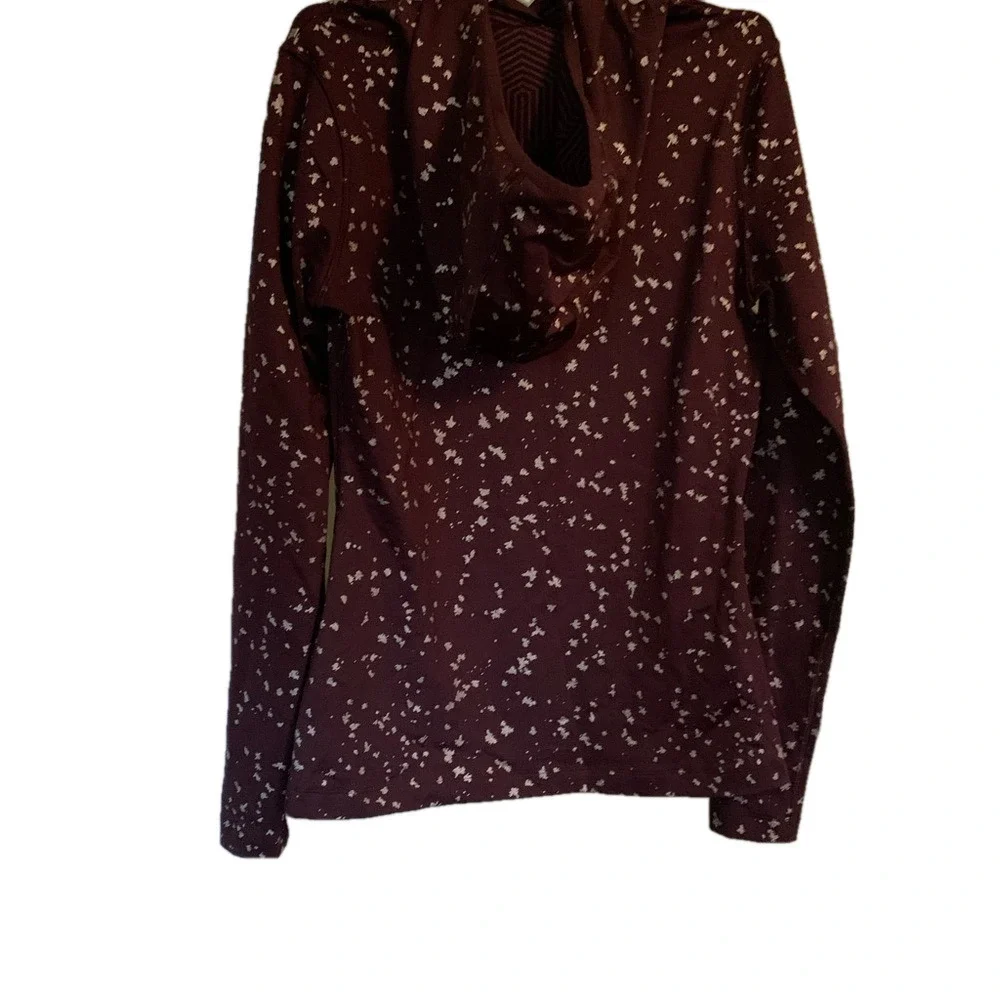 Under  Armour Hooded Long Sleeve Cold Gear - Picture 2 of 3